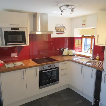 Courtyard Farm Cottages Mill End * Boscastle